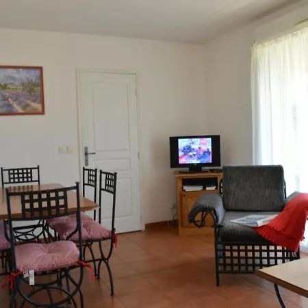 3 Pieces Avec Terrasse, Piscine, Parking Et Navette A - Fr-1-226-189 סן-מקסים