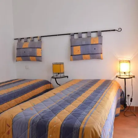 3 Pièces Avec Terrasse, Piscine, Parking Et Navette à - Fr-1-226-189 Appartamento *